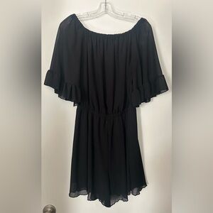 Off-shoulder ruffle sleeve romper